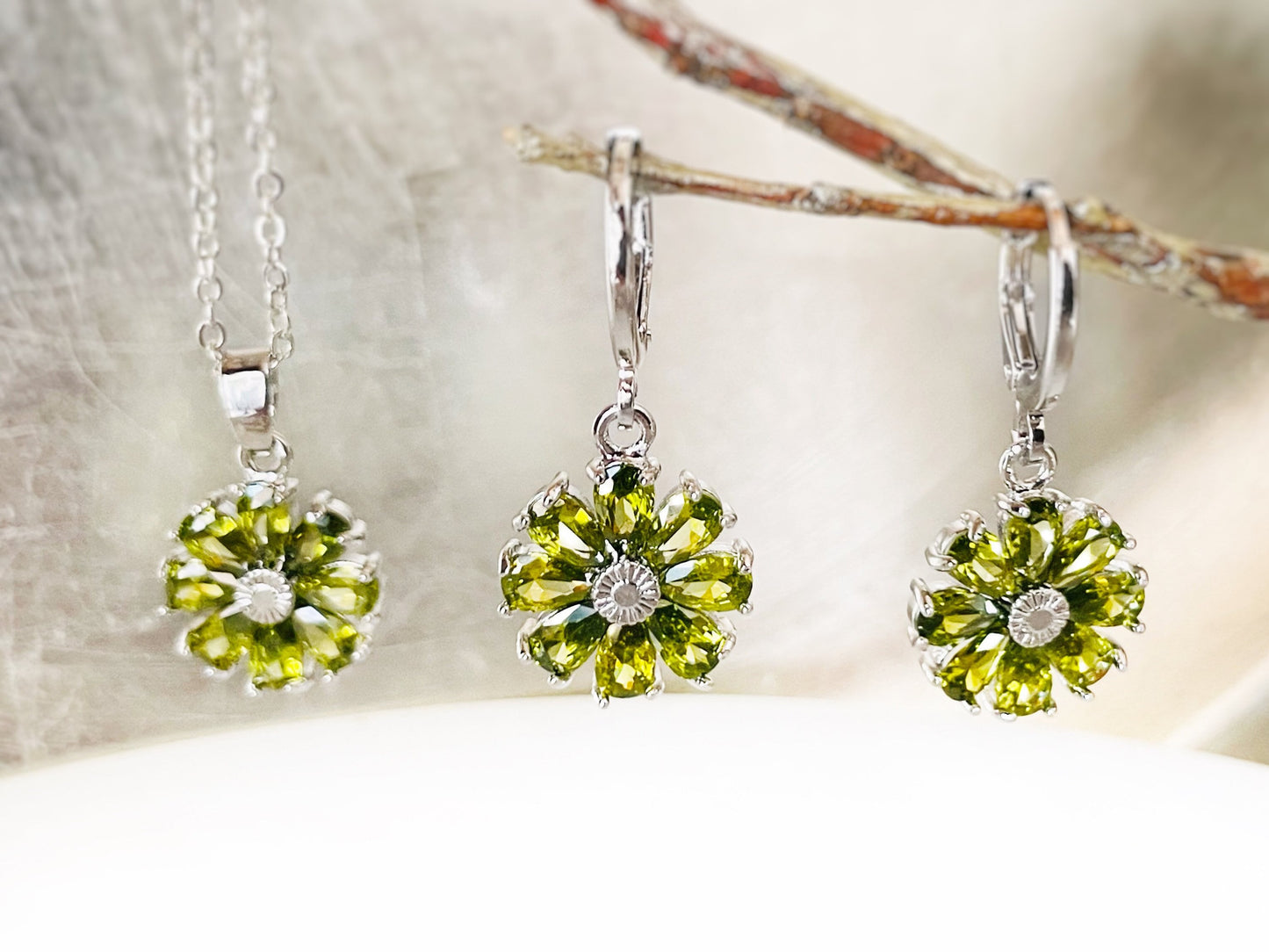 Peridot daisy dangle earrings, olive green gemstone flower 2pc jewelry set, green earring necklace gift set, August birthstone, gift for her