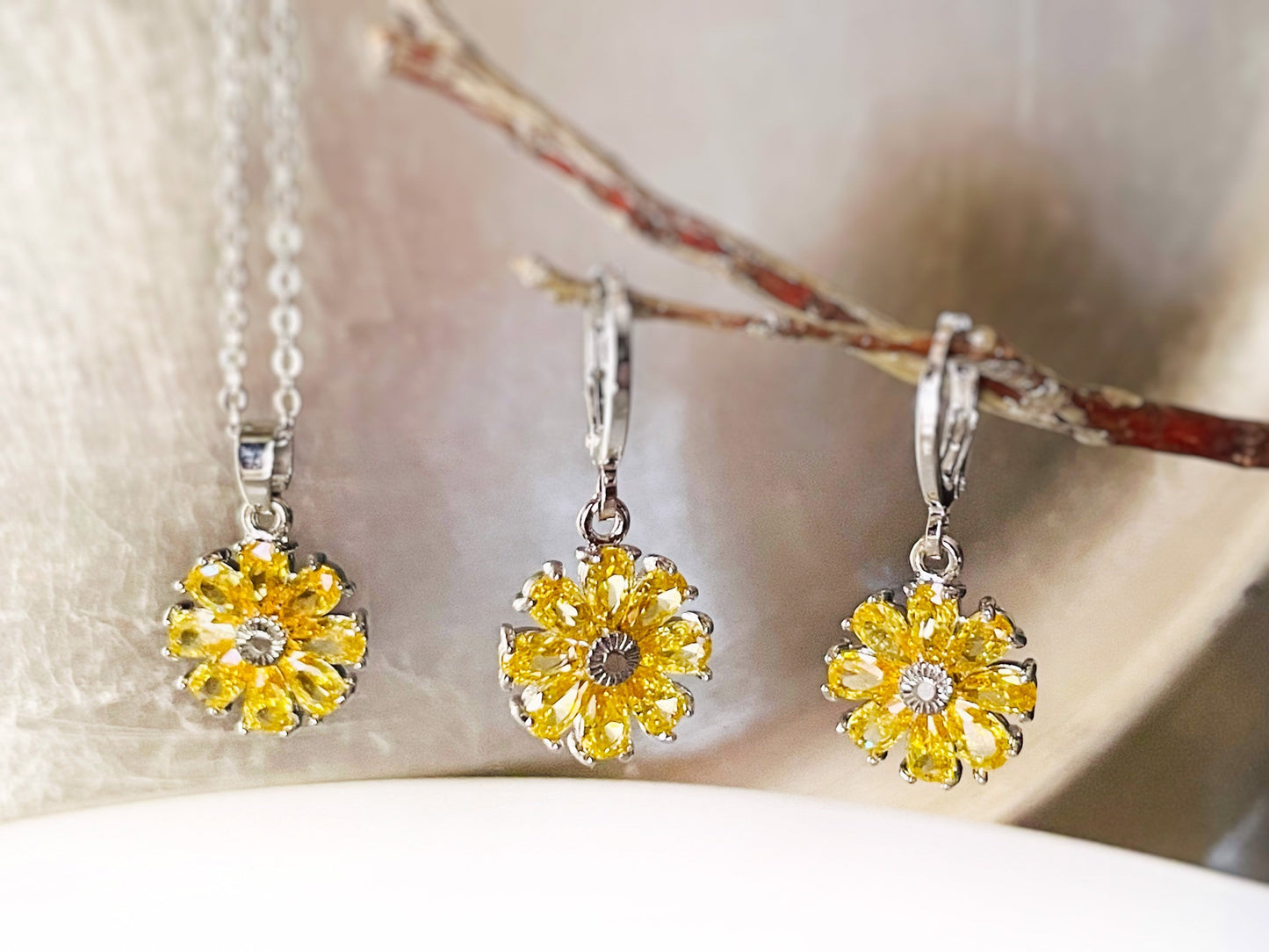 Citrine flower 2pc jewelry set, yellow gemstone daisy flower dangle earrings, citrine yellow earring necklace gift set, November birthstone