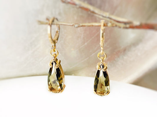 Teardrop peridot gemstone dangle earrings gold, elongated olive green gemstone gold, gift for her, august birthstone earrings