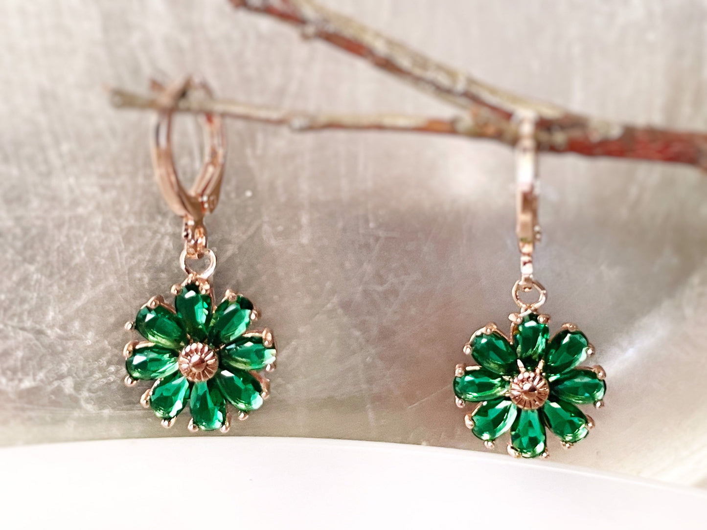 Emerald daisy 2pc jewelry set, green gemstone flower