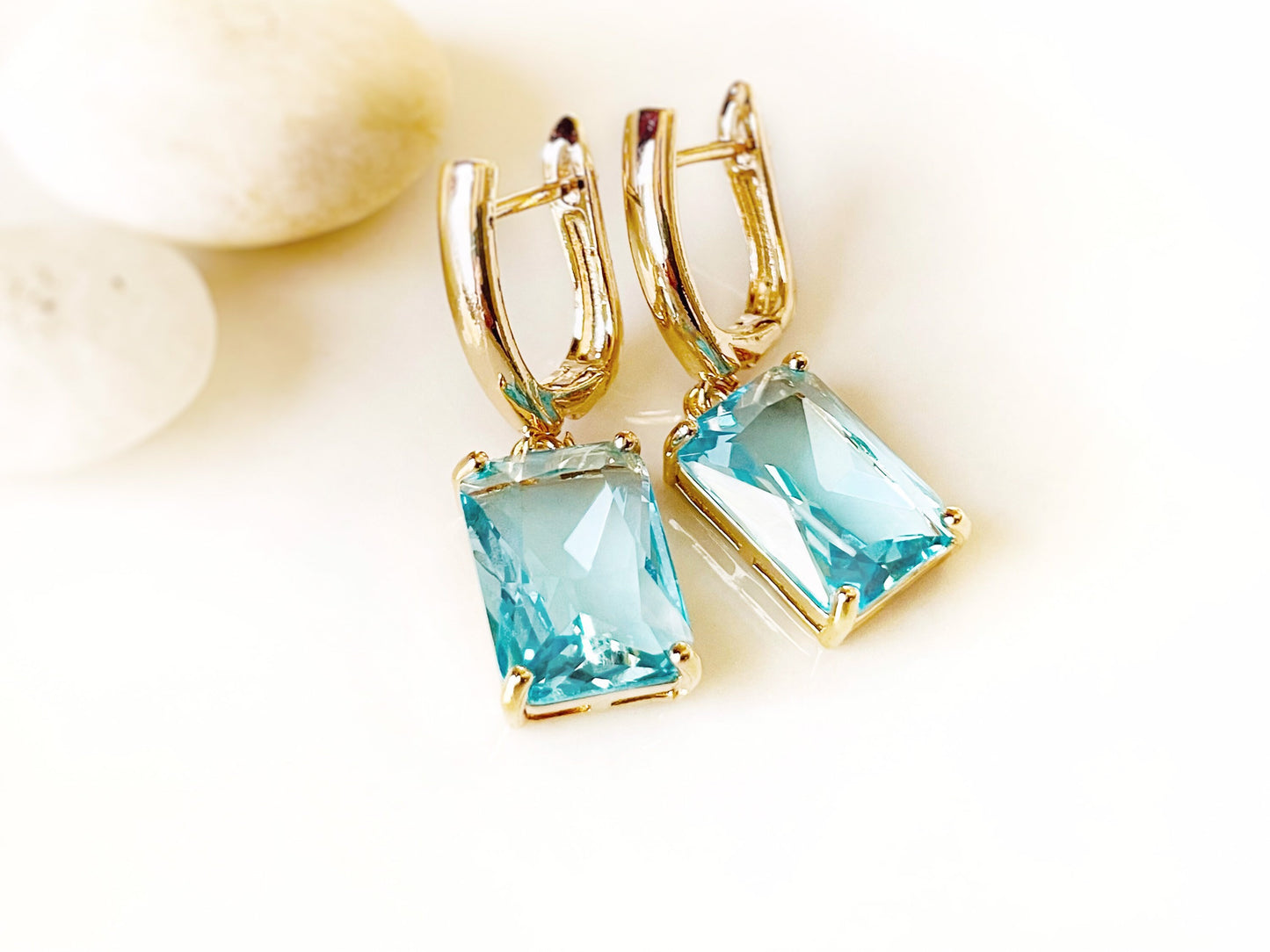 Large emerald cut aquamarine dangling earring in 18K white gold, March birthstone, light blue gemstone earrings, gift for mom, gift for her