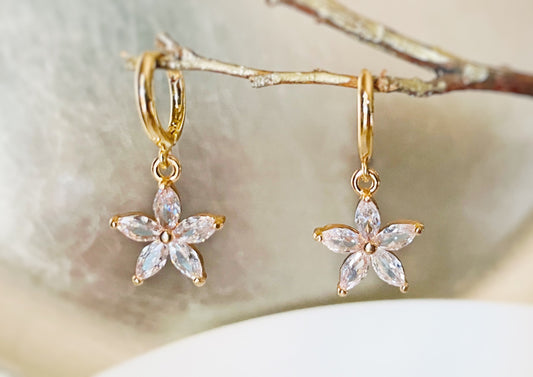 White sapphire flower dangle earrings in 14k gold, white flower drop earrings, gift for mom, gift for her, April birthstone