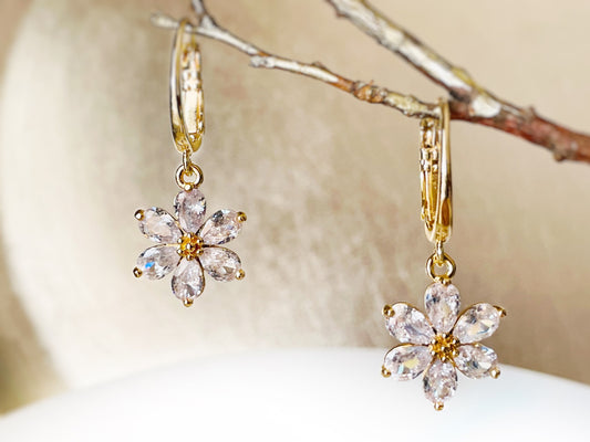 White sapphire flower dangle earrings, white flower gold drop earrings, April birthstone earrings, gift for mom, gift for her