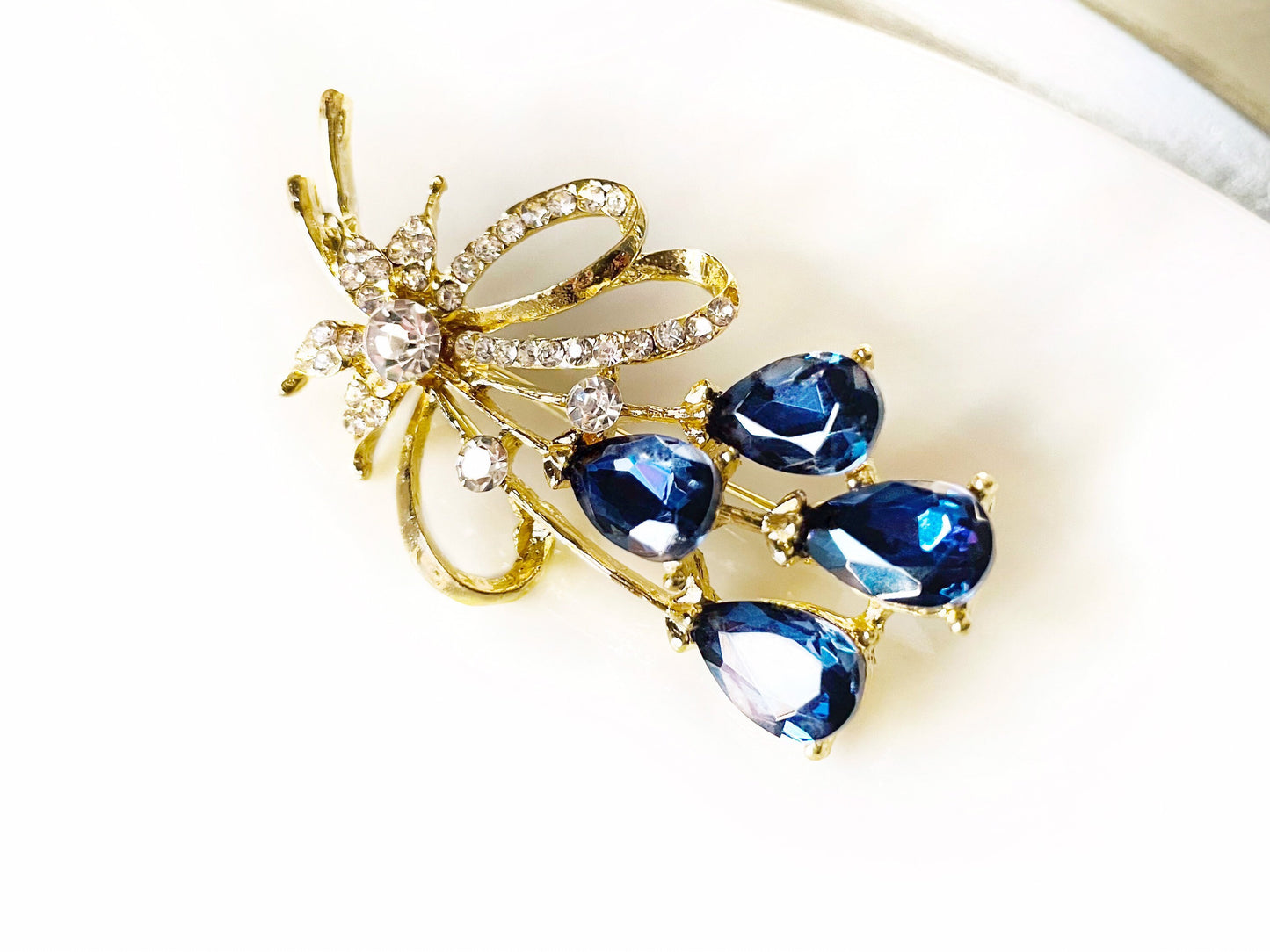 Sapphire crystal bouquet, navy blue brooch gold, wedding bouquet brooch, gift for her, gift for mom