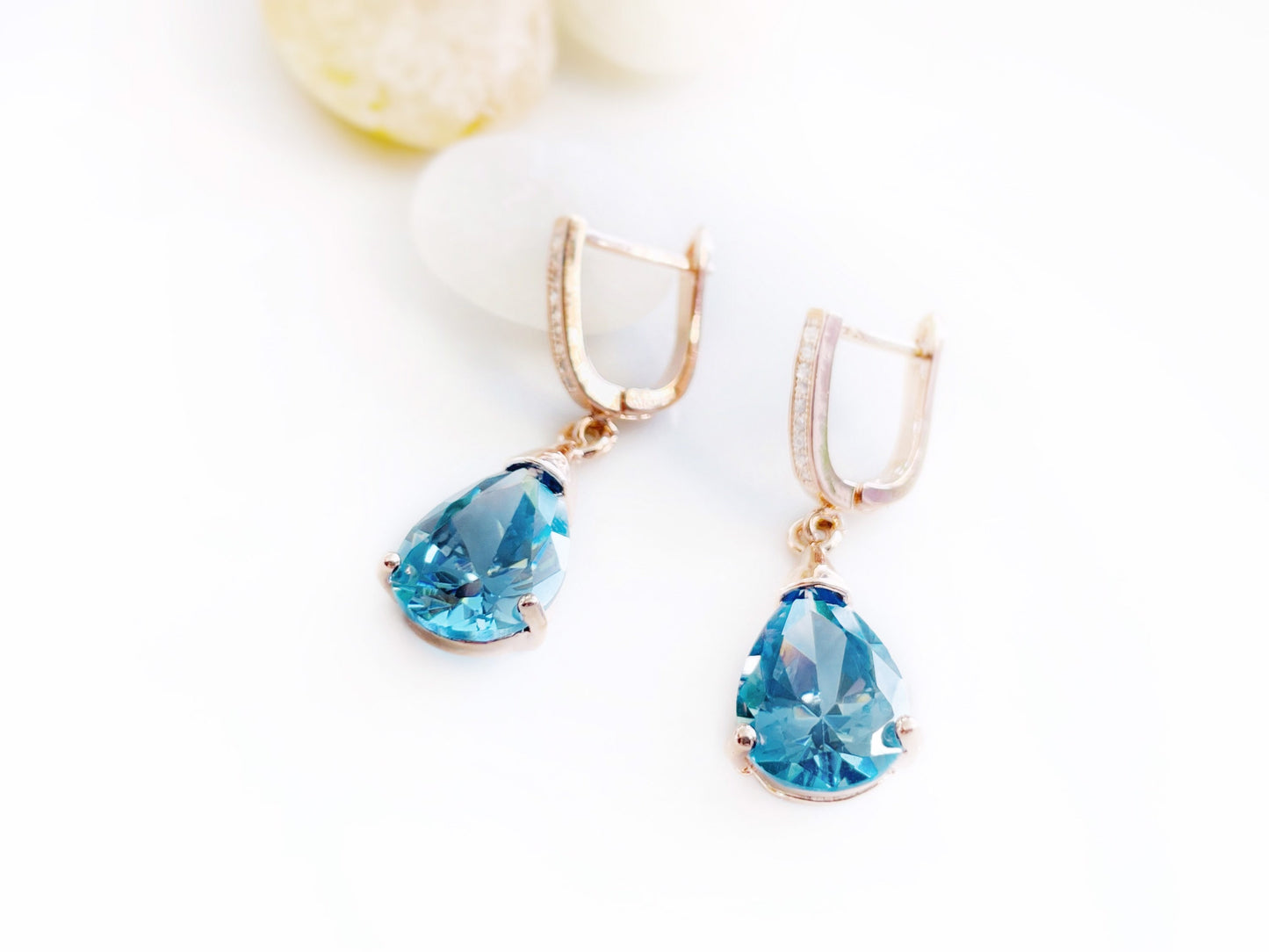 London blue topaz gemstone dangling earring in 18K white gold, bridal earrings, gift for her, gift for mom, December birthstone