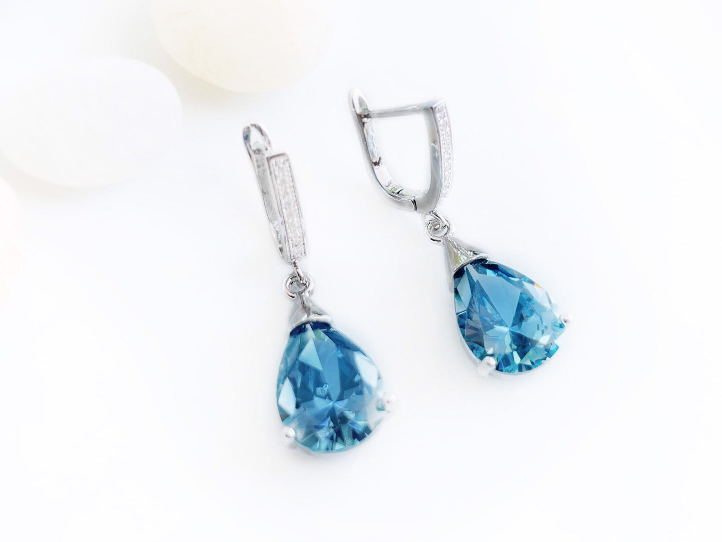 London blue topaz gemstone dangling earring in 18K white gold, bridal earrings, gift for her, gift for mom, December birthstone