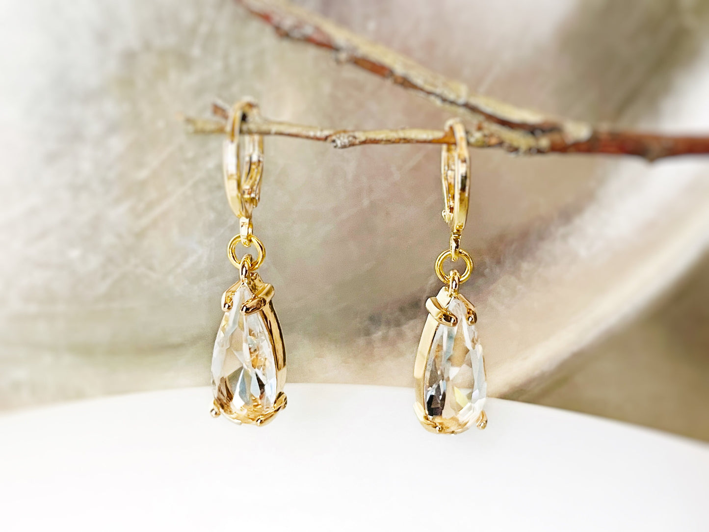 white Sapphire t teardrop dangling earrings gold, April birthstones, elongated white gemstone earrings, gift for her, gift for mom