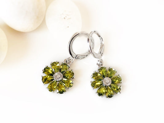 Peridot flower dangle earrings, olive green gemstone daisy flower earrings, gift for mom, gift for her, Christmas gift, August birthstone