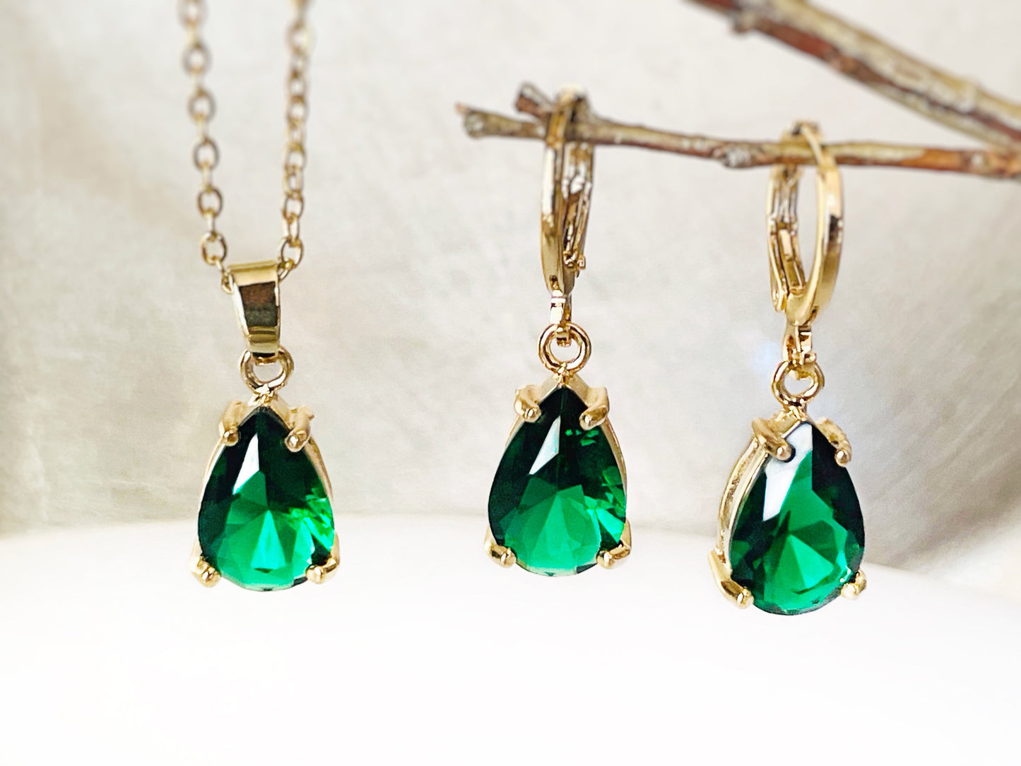 Emerald green teardrop 2pc jewelry set, dark green gemstone dangle earring necklace set, gift for her, May birthstone, bridal jewelry