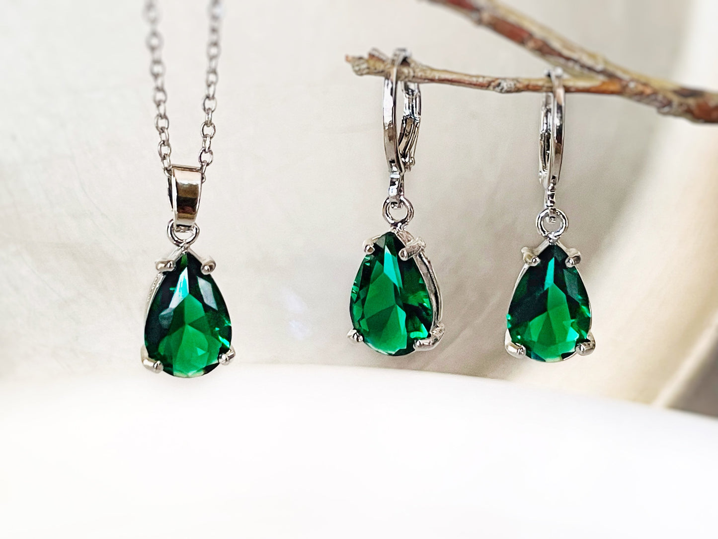 Emerald green teardrop 2pc jewelry set, dark green gemstone dangle earring necklace set, gift for her, May birthstone, bridal jewelry