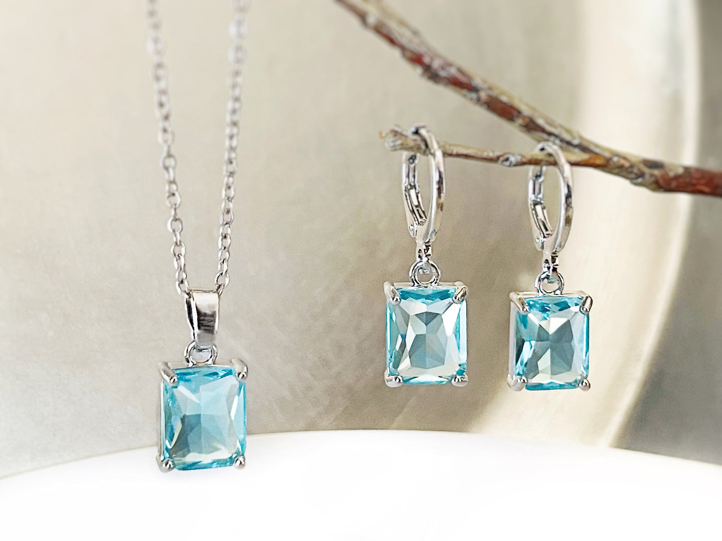 Aquamarine 2pc jewelry set light blue gemstone